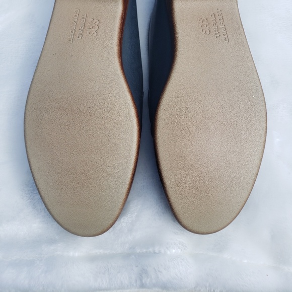 S.A.S. navy Simplify slip on sz 7 - Picture 6 of 7